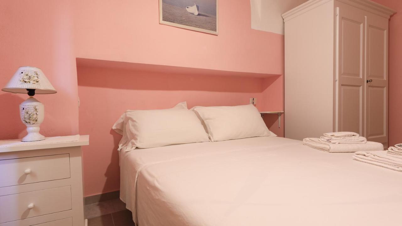 Welcomely - S'Apposentu Hotel Bosa Exterior foto